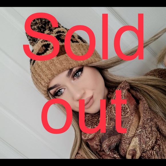 CC Boutique Accessories - ❤️❤️ 1 left!!!CC leopard print Pom style beanie